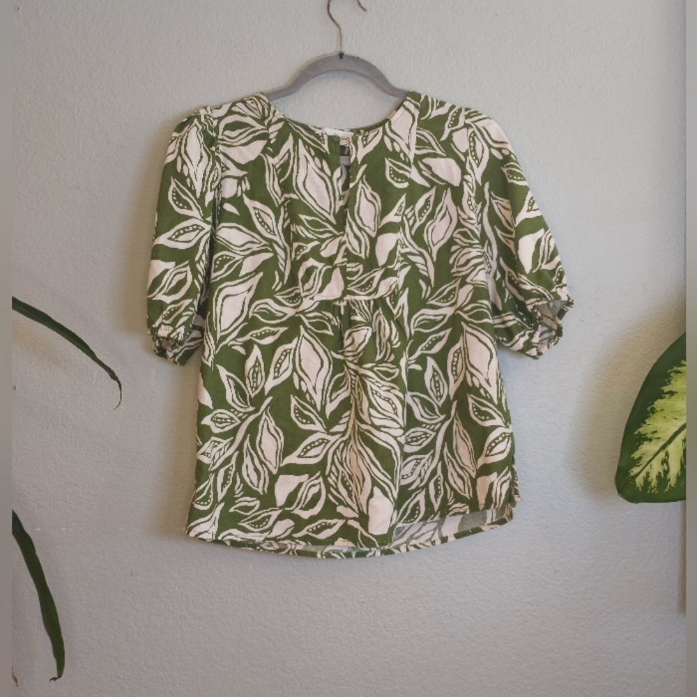 Panama Jack Linen Blend Loose Fit Tropical Leaf Print Keyhole Neckline Blouse
